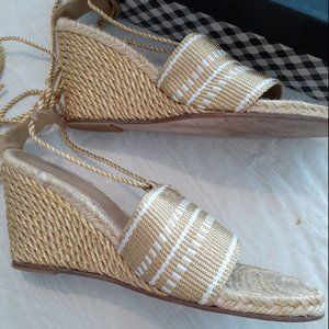 Delman Gold Metallic Espadrilles Sandals 7.5 M